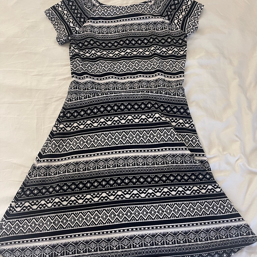 Fun Dress - Picture 5 of 6